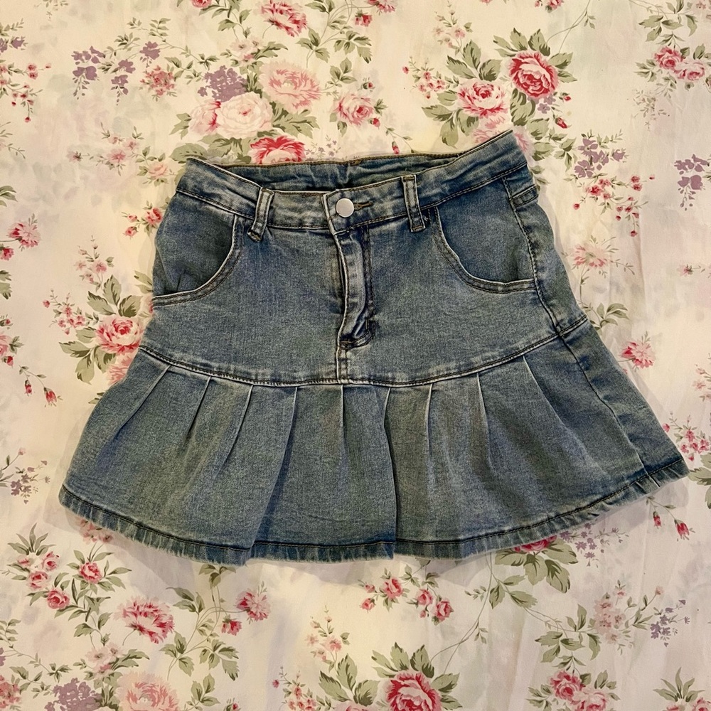 DENIM PLEATED MINI SKIRT